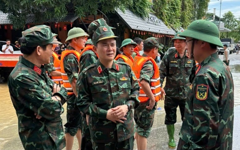 Viettel ứng cứu thông tin xuyên đêm tại Thái Nguyên 